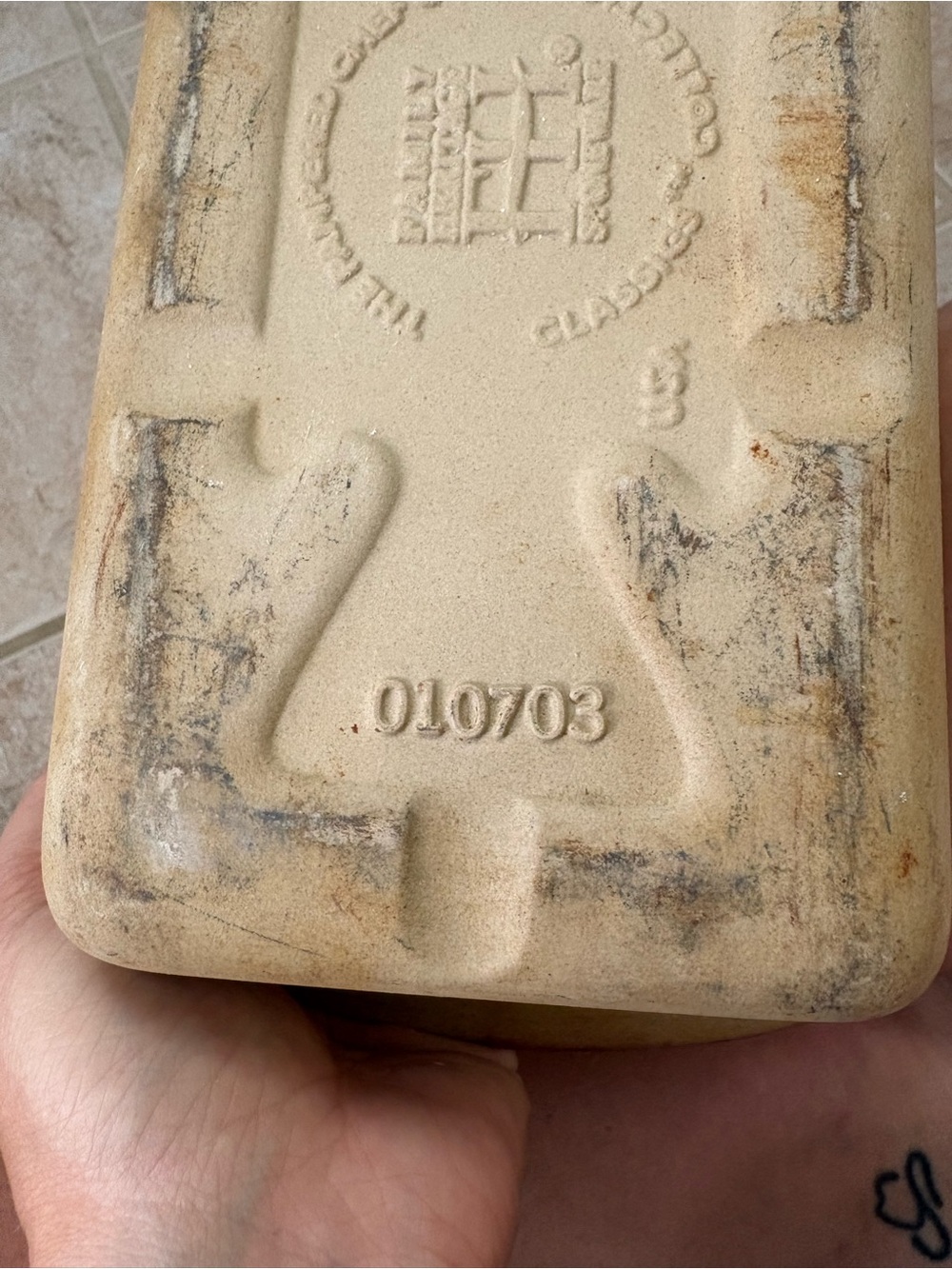 Pampered Chef stoneware loaf pan part of their "Family Heritage" collection - Picture 4 of 6